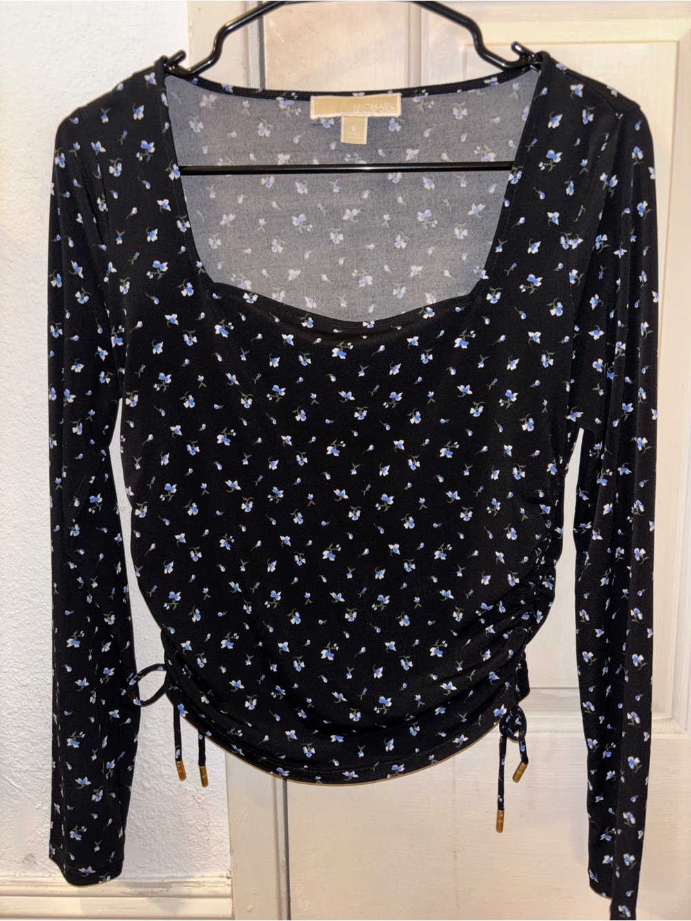 Michael Kors Black Long-Sleeve Floral Ruched Scoop Top